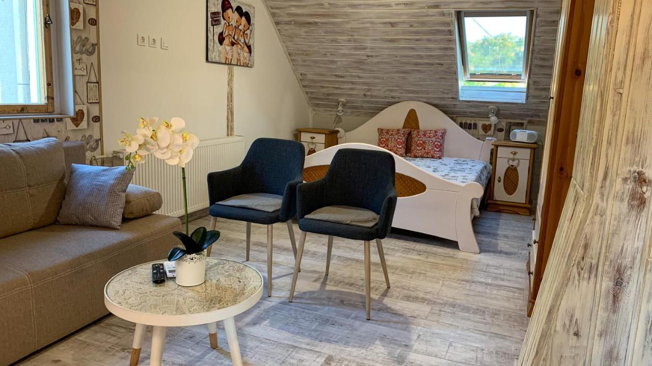 T.H.Ny Village Inn Cottage Tihany Dış mekan fotoğraf