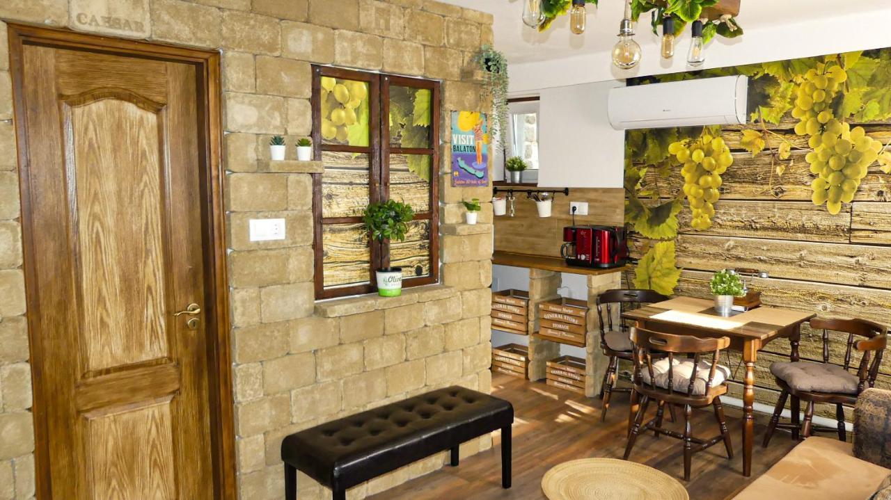 T.H.Ny Village Inn Cottage Tihany Dış mekan fotoğraf